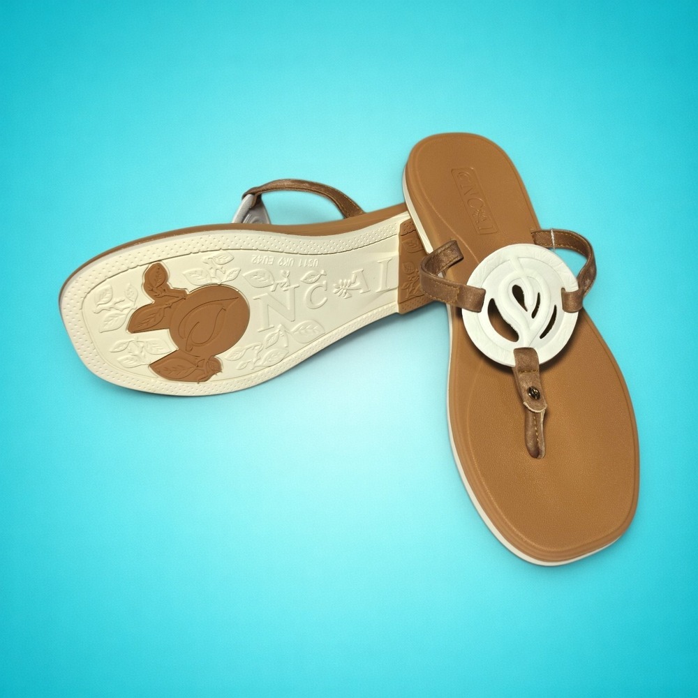 New Women's ONCAI Cushion Flip-Flop Sandals, White Khaki, size 11 - Picture 5 of 7